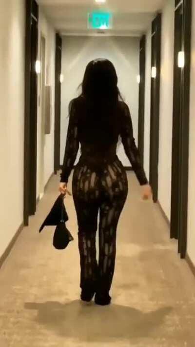 Strutting that Booty