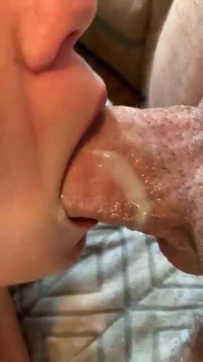 Daddy noticed I was cumming so much on his cock, so he stopped mid-fuck and ordered me to clean his cock with my mouth 💦🤍