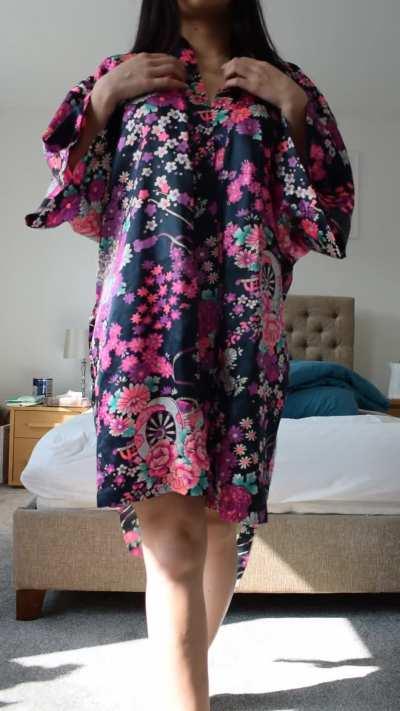 First time posting a vid - do you like my petite 4&rsquo;11&rsquo;&rsquo; [f]igure?