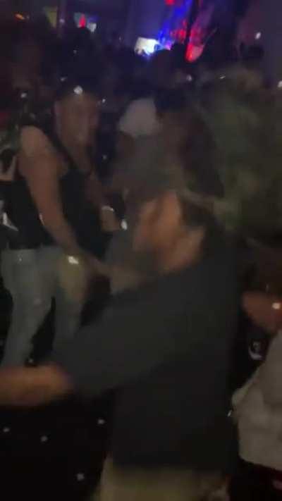 zillakami enjoying that carti 😩