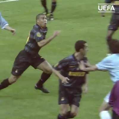 Ronaldo vs Lazio, 1998 UEFA Cup final