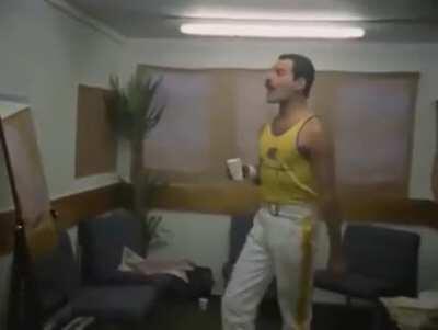 Распевка в гримëрке