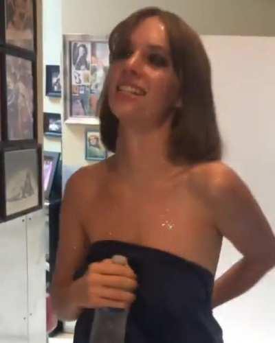 Happy Stranger things day: Maya Hawke