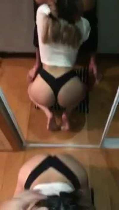 Freshman girls know how to suck dick [18F]