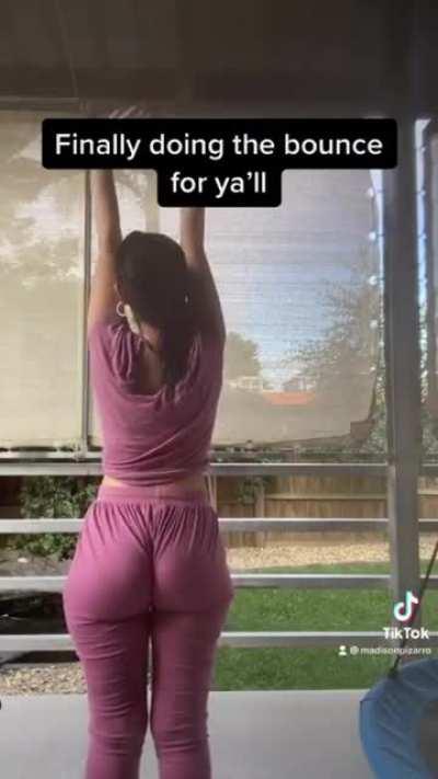 Guys check out U/Madi_jiggles new Reddit page 😍🍑