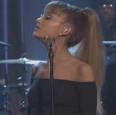 Tight Top - No Bra - Pokies