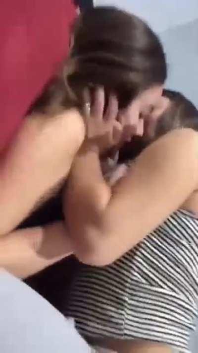 Want to do a Tribute on Ariana Grande! DM