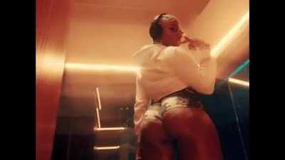 Hit me up if you want to cum massive loads on Megan thee stalion 🥵