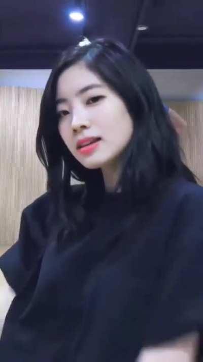 Dahyun being always cool