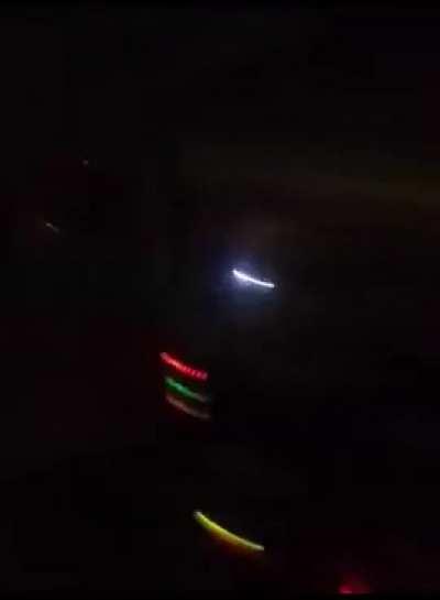 Esto es ahora. Camionero suplica para que no le roben. Colapso total en las autopistas ahora. Lujan es un caos total...