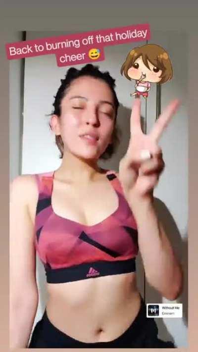 Want to lick her sweaty deep navel?