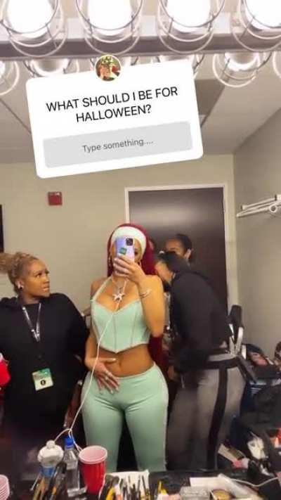 Look at that phat monkey.