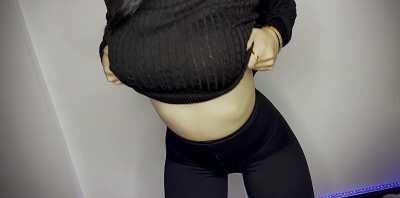 Busty Milfie drop in 1…2..