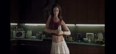 Deepika Padukone Shaking our dicks like this! Imagine guys😍😍😍 what a sex toy she is, absolutely fappable 🥰🥰🥰🔥🔥🔥