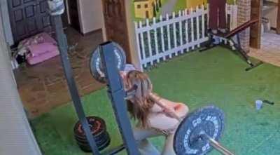 Tj ripping his pants while hitting squats