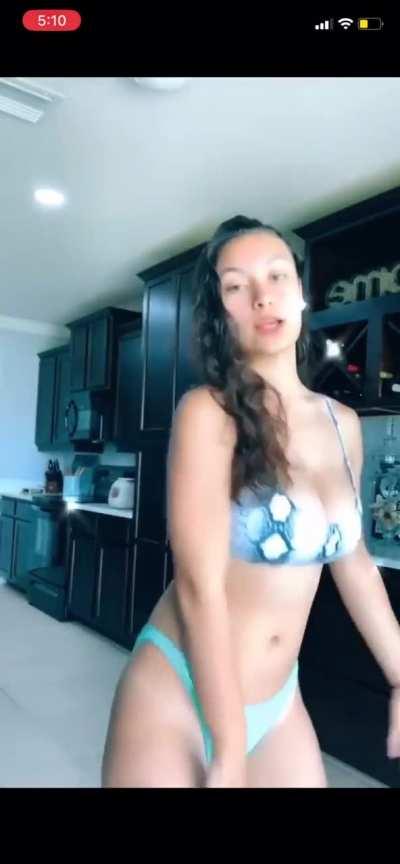 Lord have mercy 🤤😤