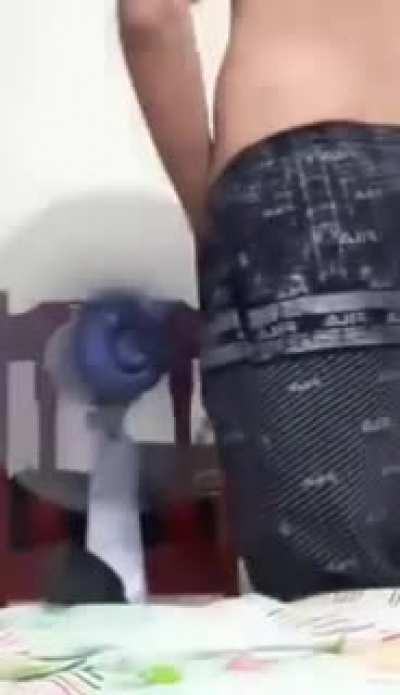 Testing the strength of the fan