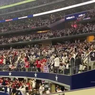 Cowboys fans throwing garbage at their players after losing to the Niners