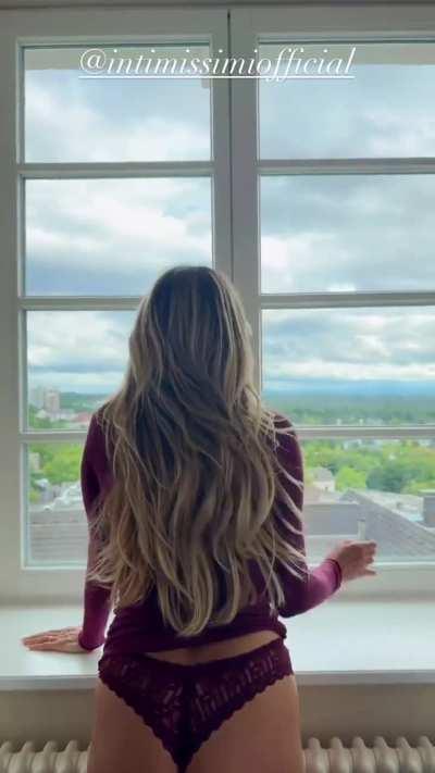 Heidi in intimissimi underwear june 2024