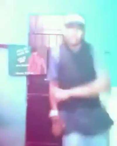 Gurizada o homem dançando é um absurdo