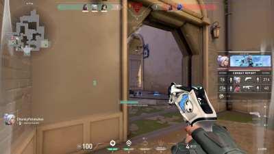 Reyna does a fake Yoru clone and proceeds to flash the enemy