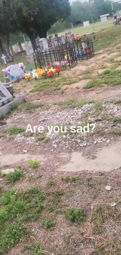 Using Ghost Tubes Vox at Leal Cemetery in South Texas