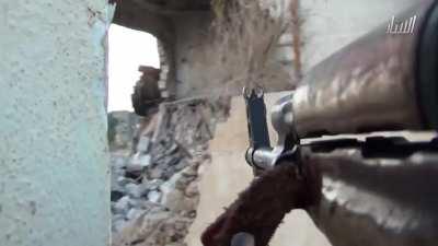 ISIS Humvee Gunner POV - Street Battle in Ramadi, Iraq (Feb 9, 2015)