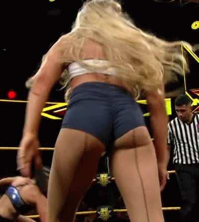 Lacey Evans