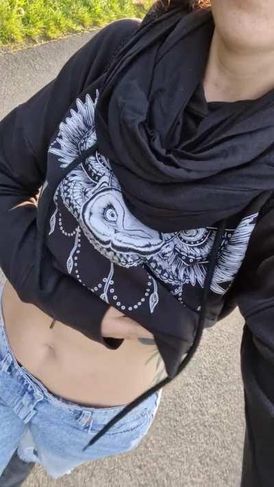 Im a mom and love to flash :)