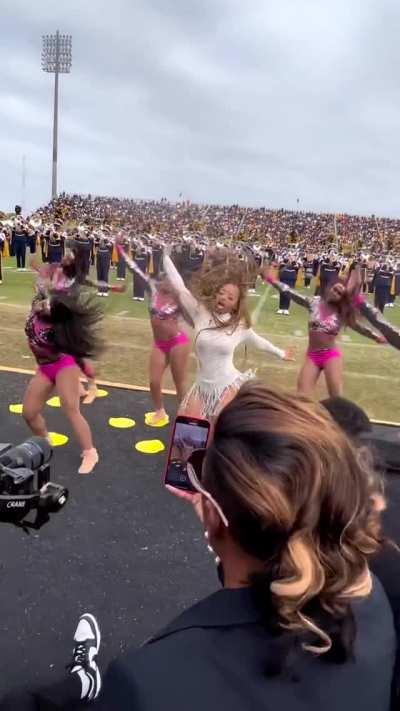 full clip of her performing