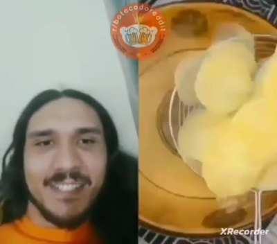 CADE?! CADE OS CARA SE BEIJANDO