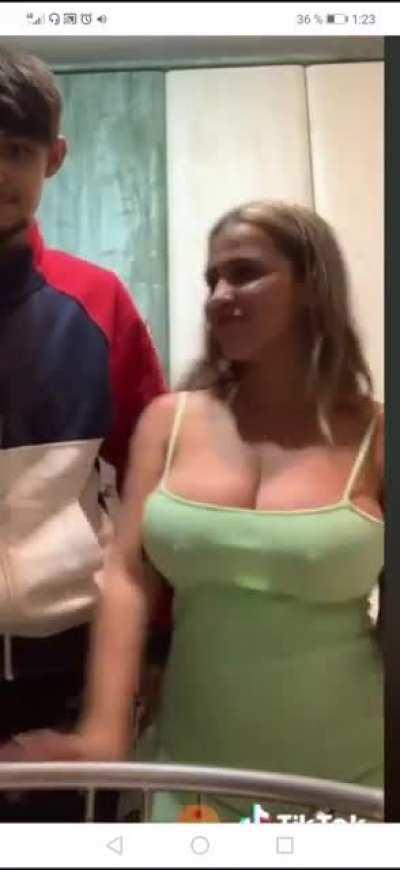 Dios q tetas
