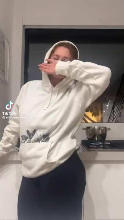 She's letting u guys know it was her lol