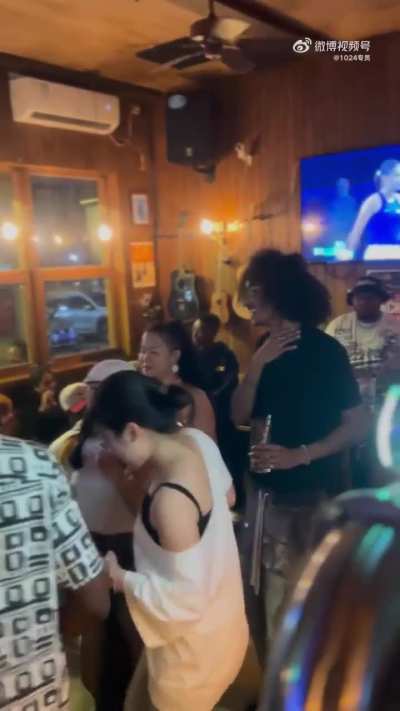 深圳某酒吧的Afro派对