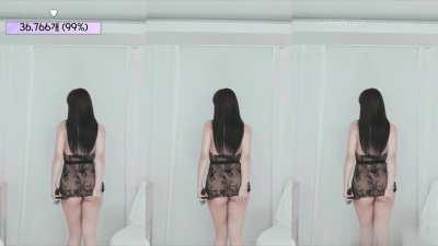 Who knows the name of a Korean girl?？