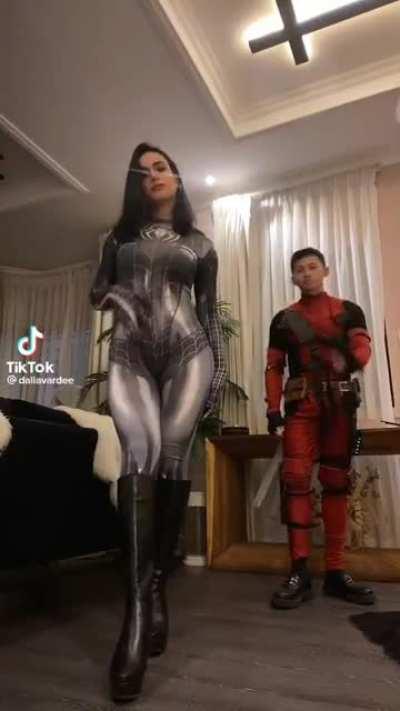 Dalia Varde 🍑🍑