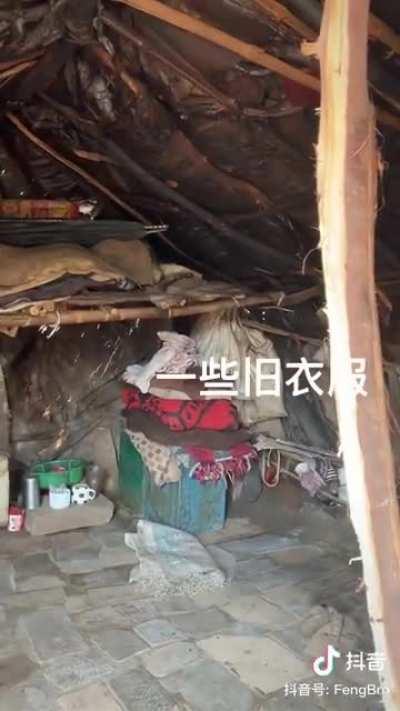 Poor Ching Chong 🤢🤢🤢 visiting the most wealthy neighborhood in Bharat😎😎😎💪🇮🇳💪🇮🇳💪🇮🇳