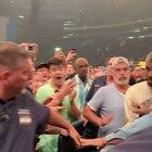 Frank looks so uncomfortable lmao