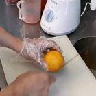 Cutting an orange. (/r/FastWorkers)
