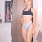 💥 she ain’t doin much