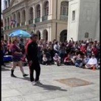 Red-headed Karen ruined a street performance for no reason