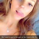 Taylor is looking fine as hell 😍 (hopefully she keeps these tits coming) 🙏