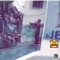 Drunk guy ruins a random car