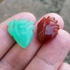 Alien heart and human heart I carved from Australian chrysoprase and carnelian agate 👽👨‍⚕️❤