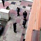 Multando a gente en España por salir a la calle.....