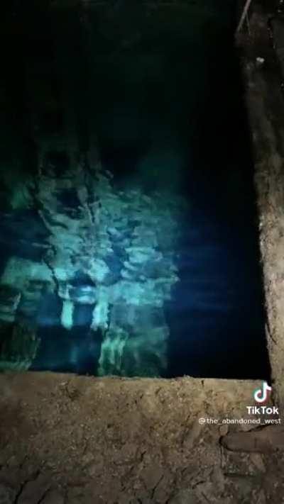 Flooded mine (Credit: @the_abandoned_west)