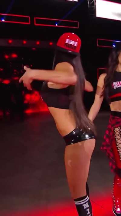 Nikki Bella