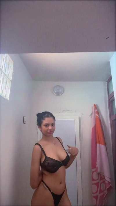 I'm home alone.. please cum over