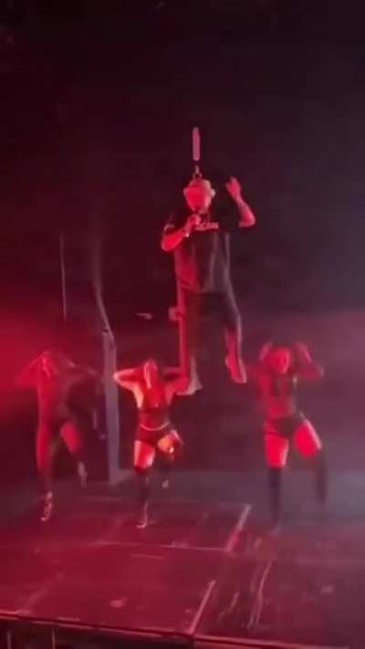 73 years old British rapper Pete of Pete & Bas falls unconscious while suspended midair during a Chicago performance. He is currently in stable condition.