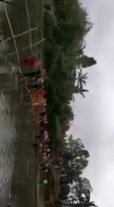 The Exodus has begun.....Video of BJP karyakartas and their family members escaping Bengal to Assam to save their lives.